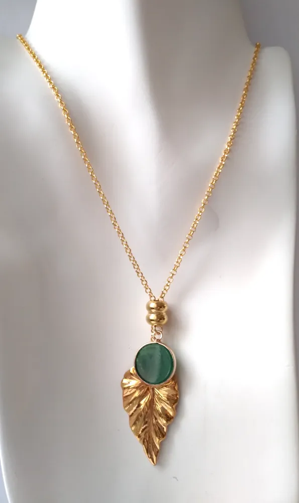 Anthurium with Green Jade Slider Necklace