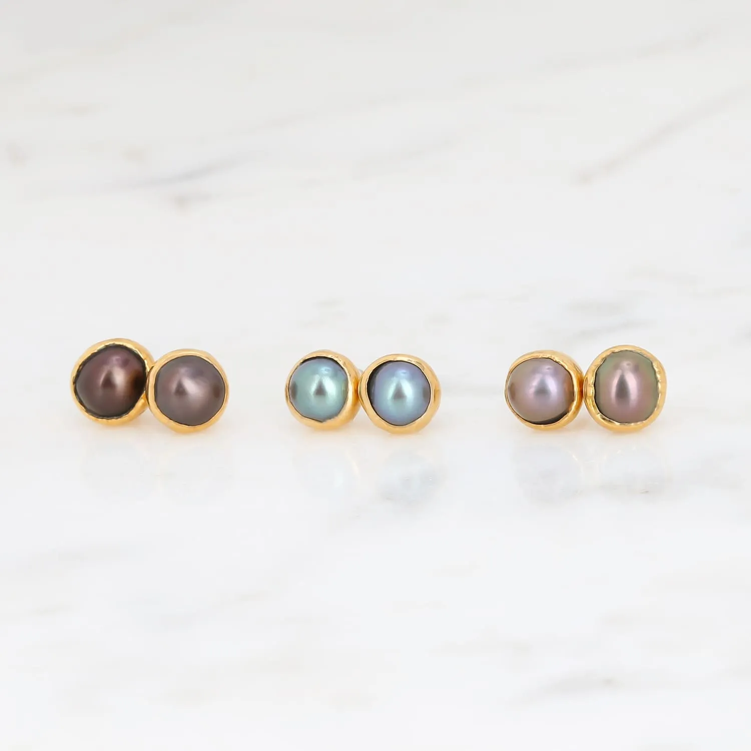 Black Raw Pearl Stud Earrings