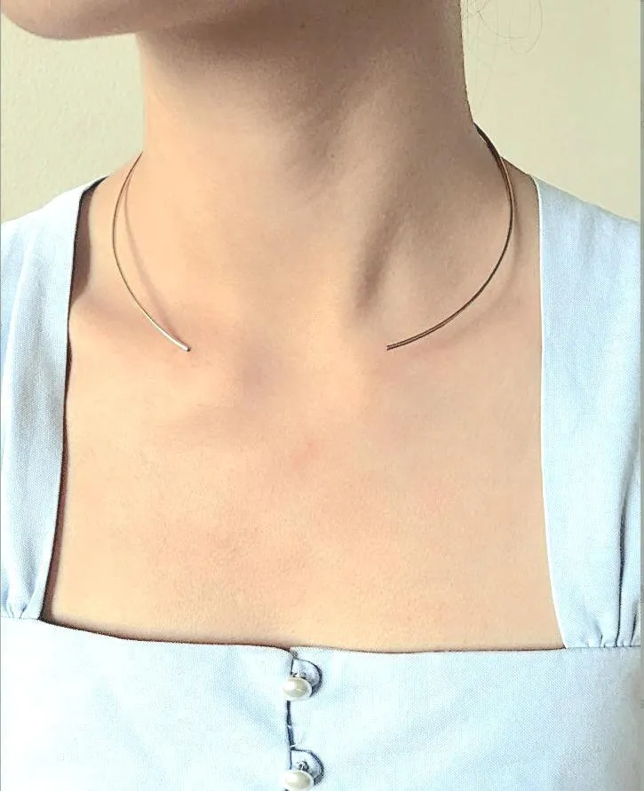 Gold Choker Necklace- 14k Gold Filled Choker Necklace, Gold Collar Necklace, Curved Bar Necklace, Gold Filled Wire Choker Cuff, Layering