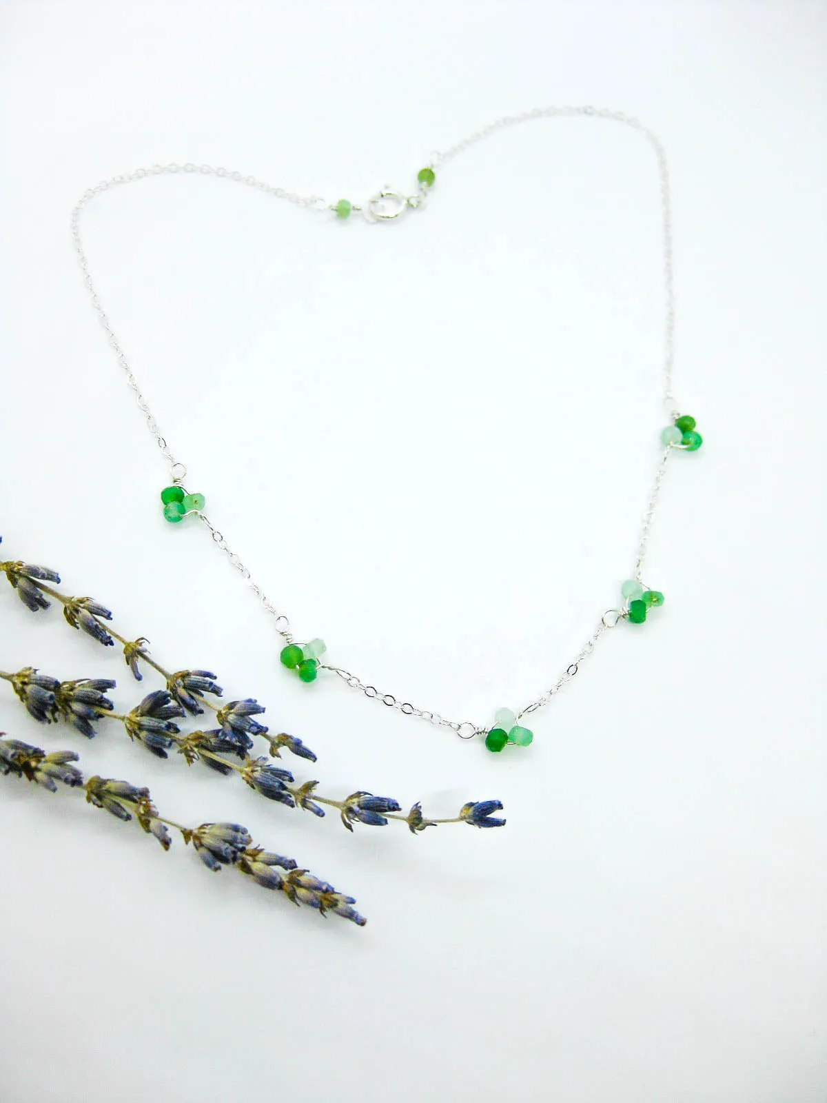 Hyacinth: Chrysoprase Choker - n577