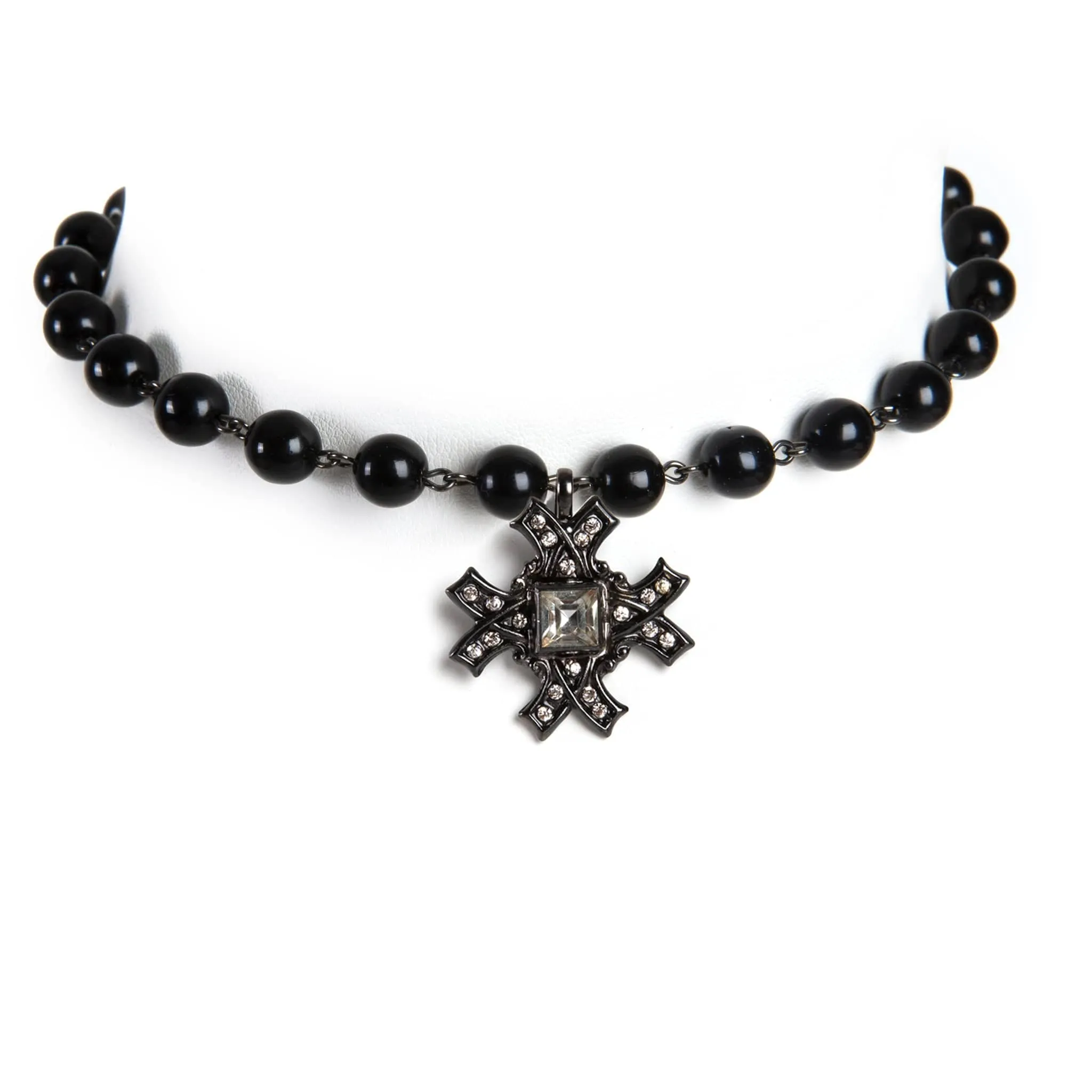 Iconic Pearl Choker Mystic Black Pearl with Classic Medallions