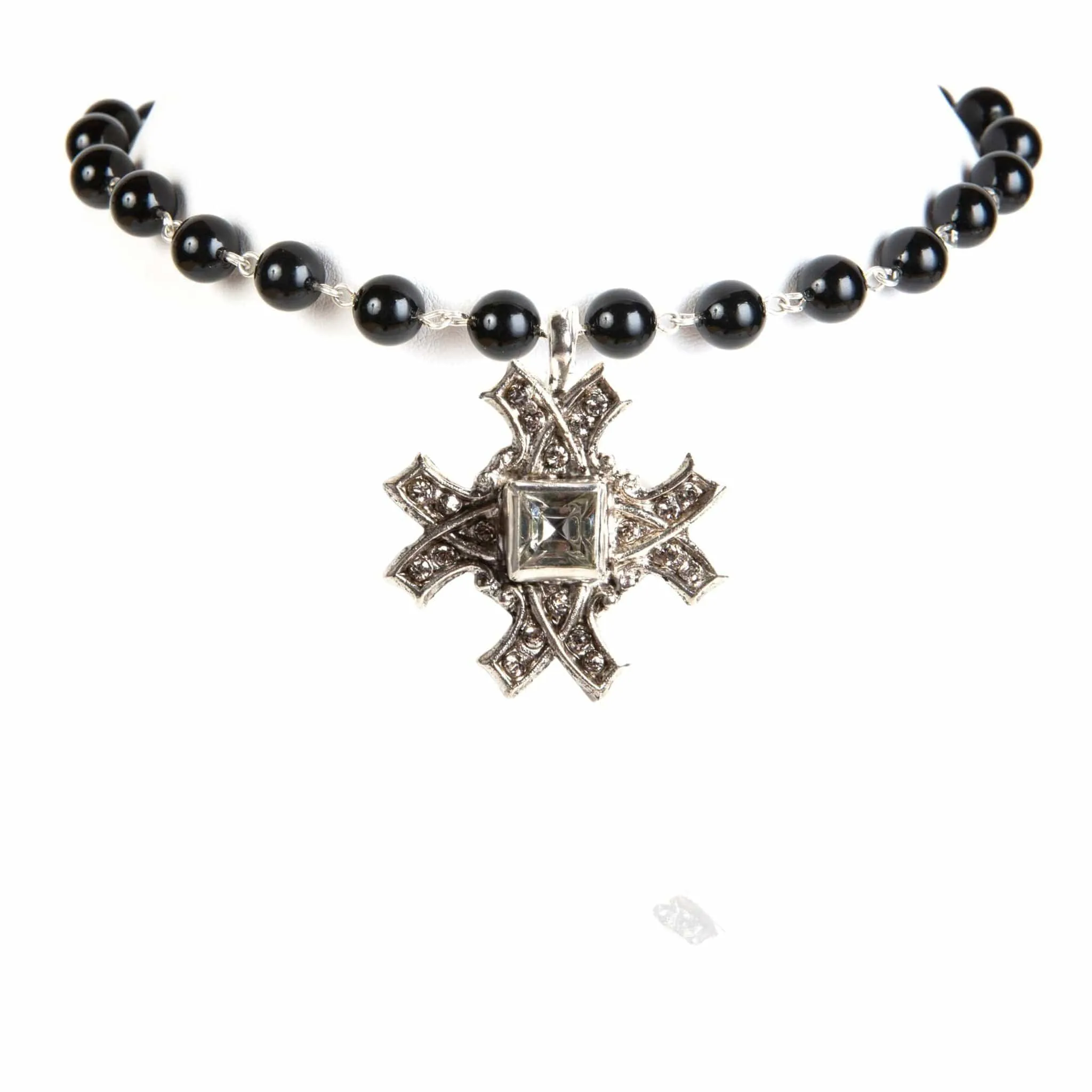 Iconic Pearl Choker Mystic Black Pearl with Classic Medallions