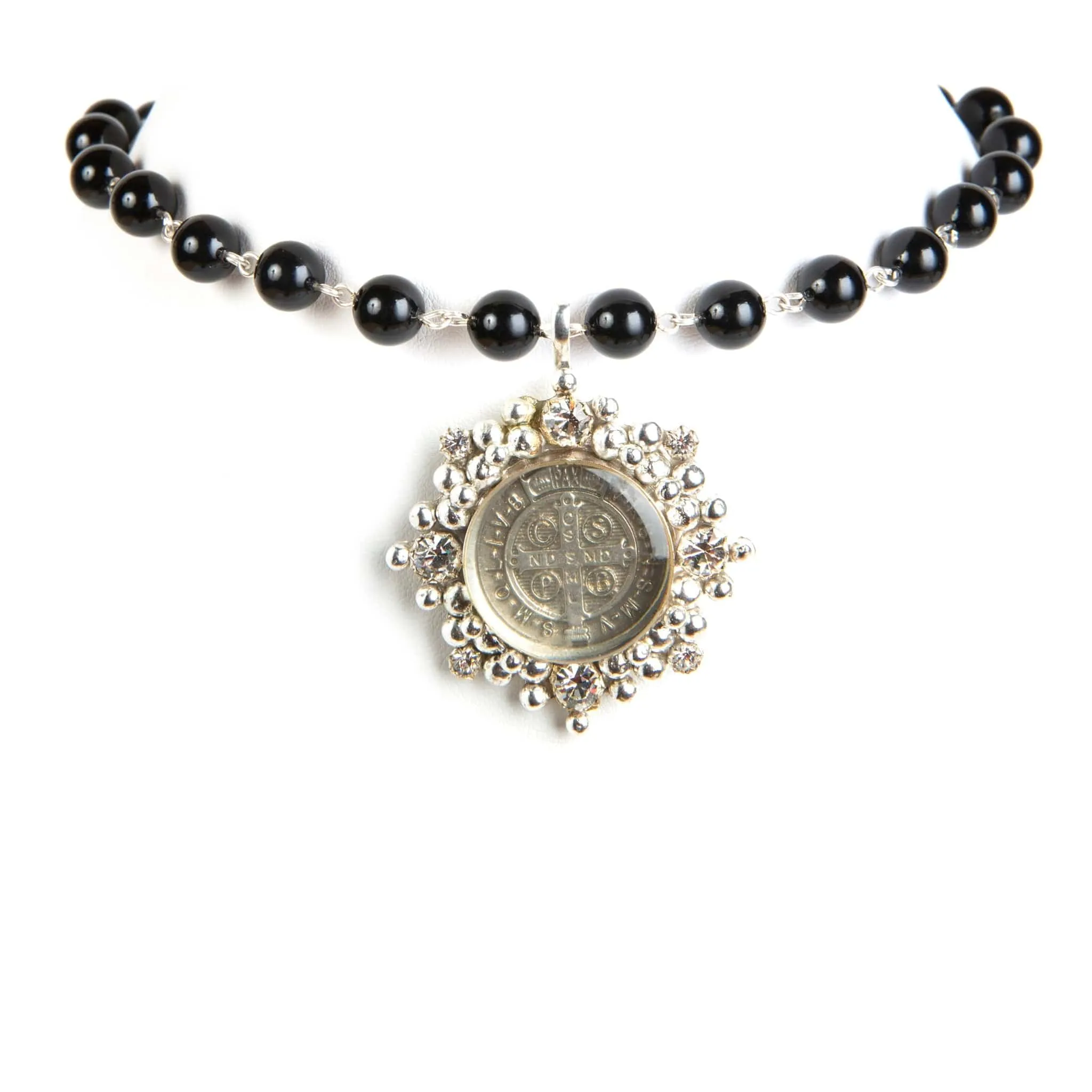 Iconic Pearl Choker Mystic Black Pearl with Luxury Medallions