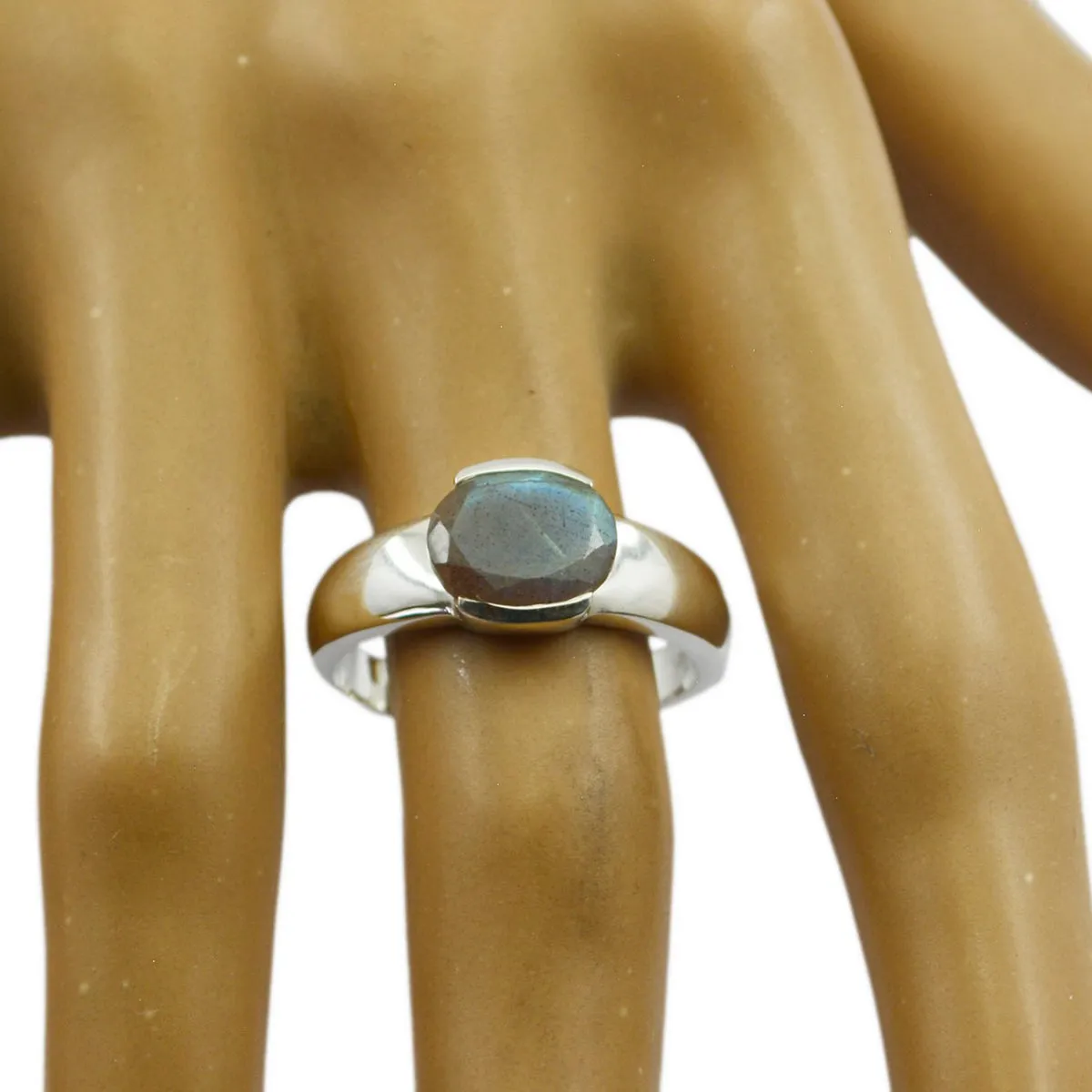 Inviting Gemstones Labradorite Solid Silver Rings Personalized Jewelry