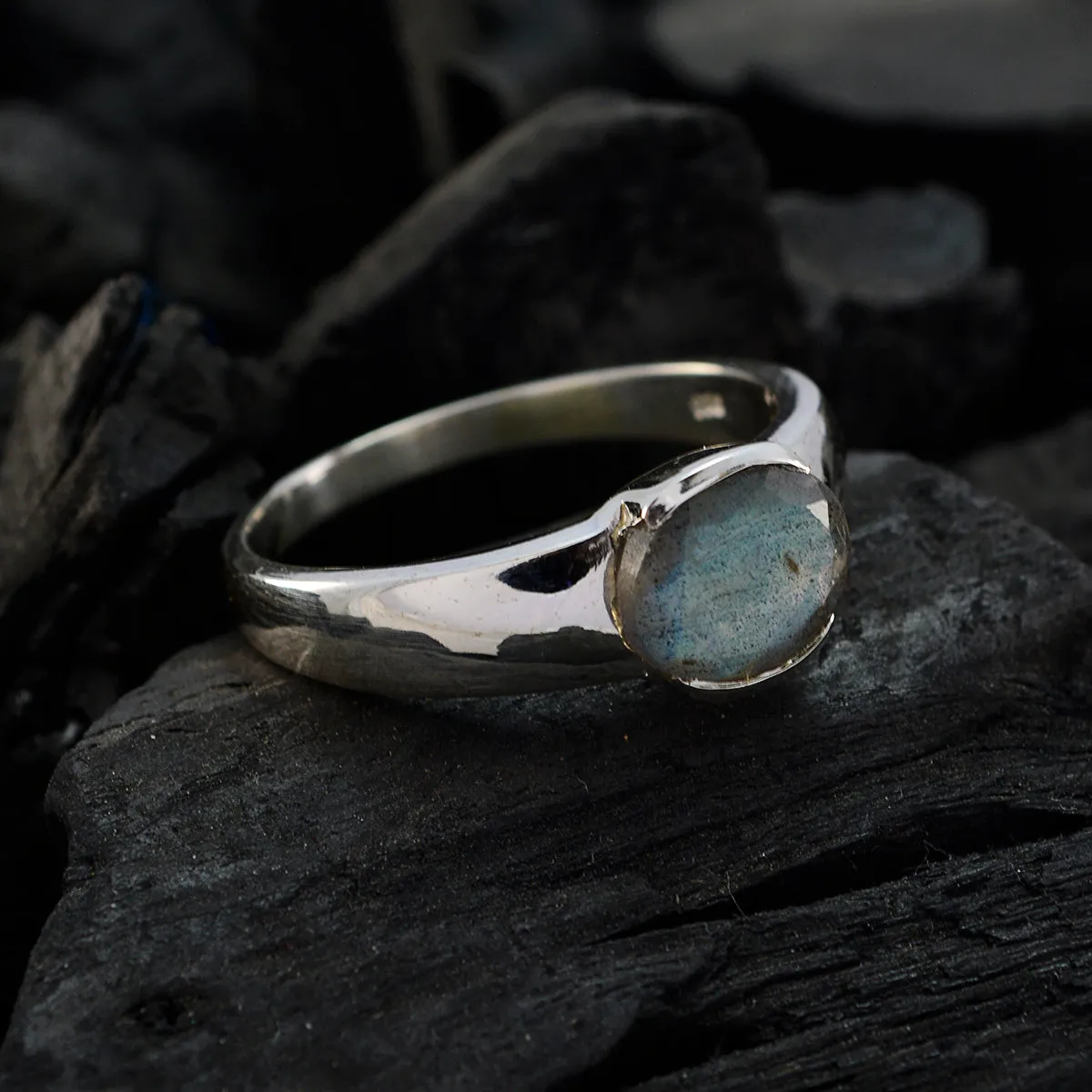 Inviting Gemstones Labradorite Solid Silver Rings Personalized Jewelry