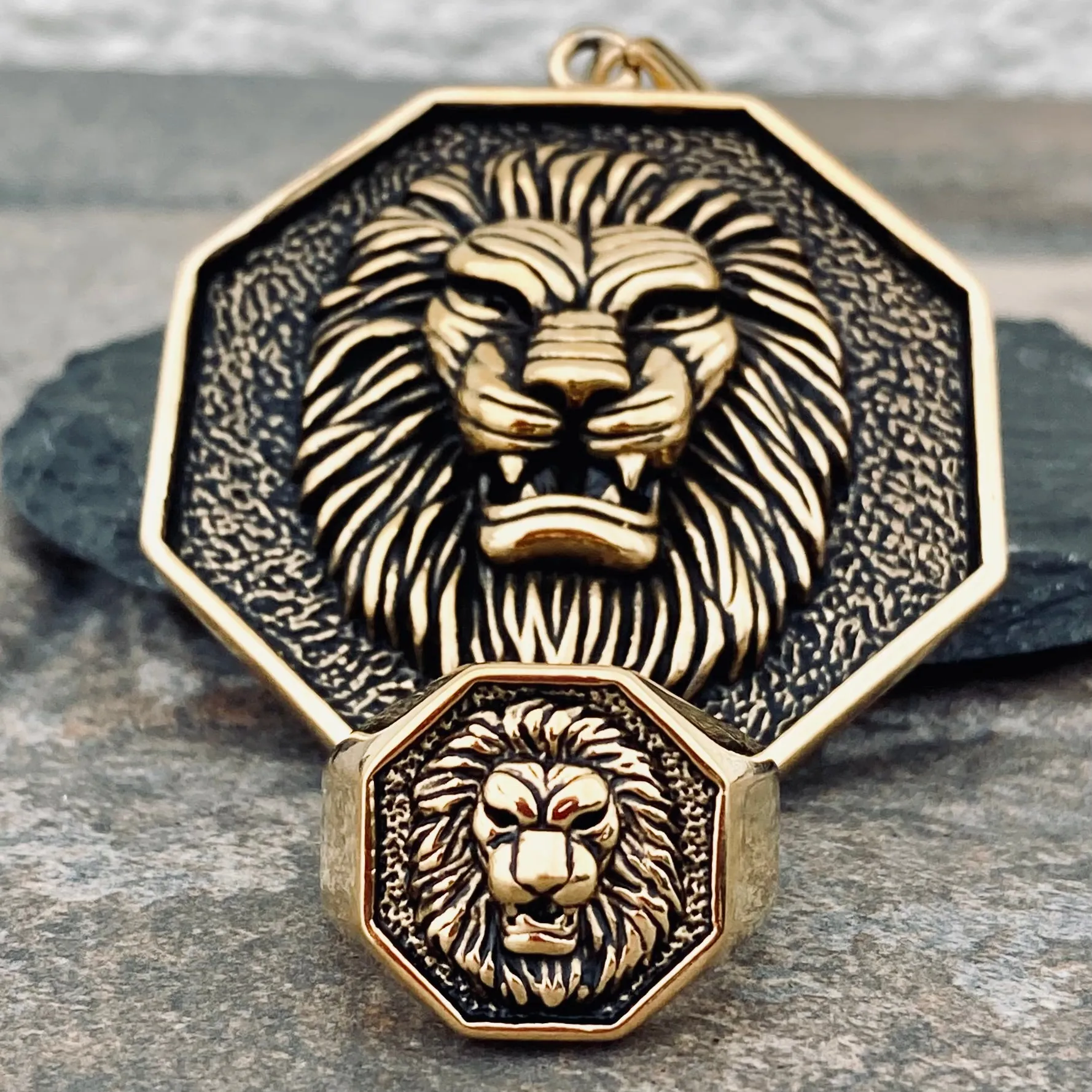 Lion Ring - Gold - R101