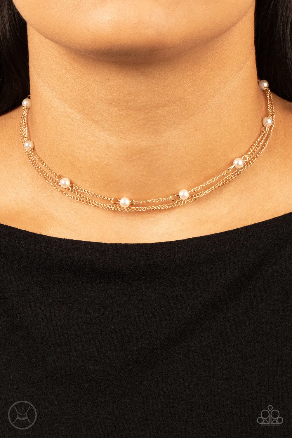 Paparazzi Daintily Dapper - Gold Choker Necklace