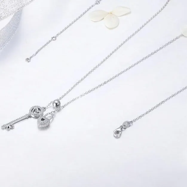 "The Key of Heart Lock" 925 Sterling Silver Fashion Pendant Necklace