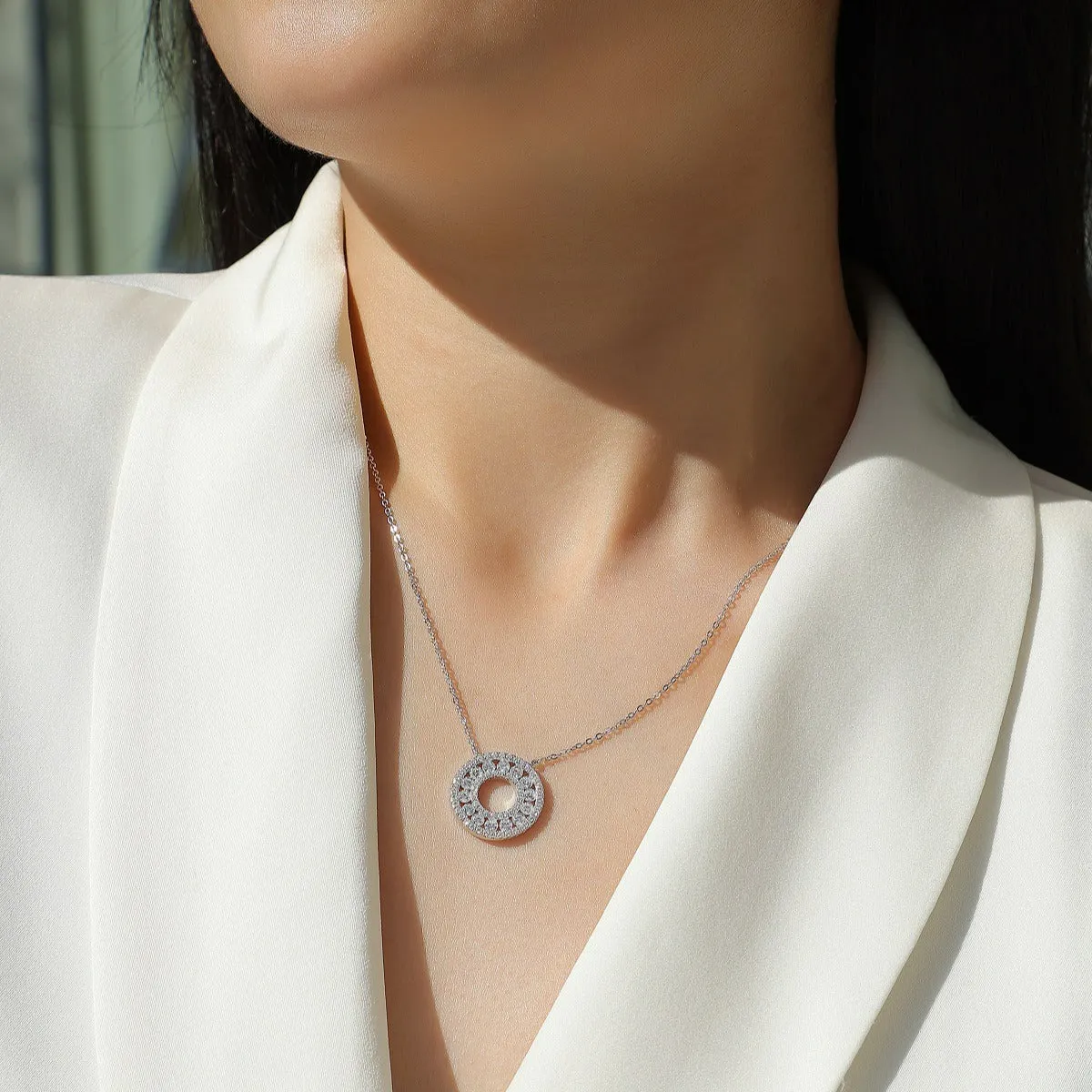 S925 Moissanite Halo Necklace