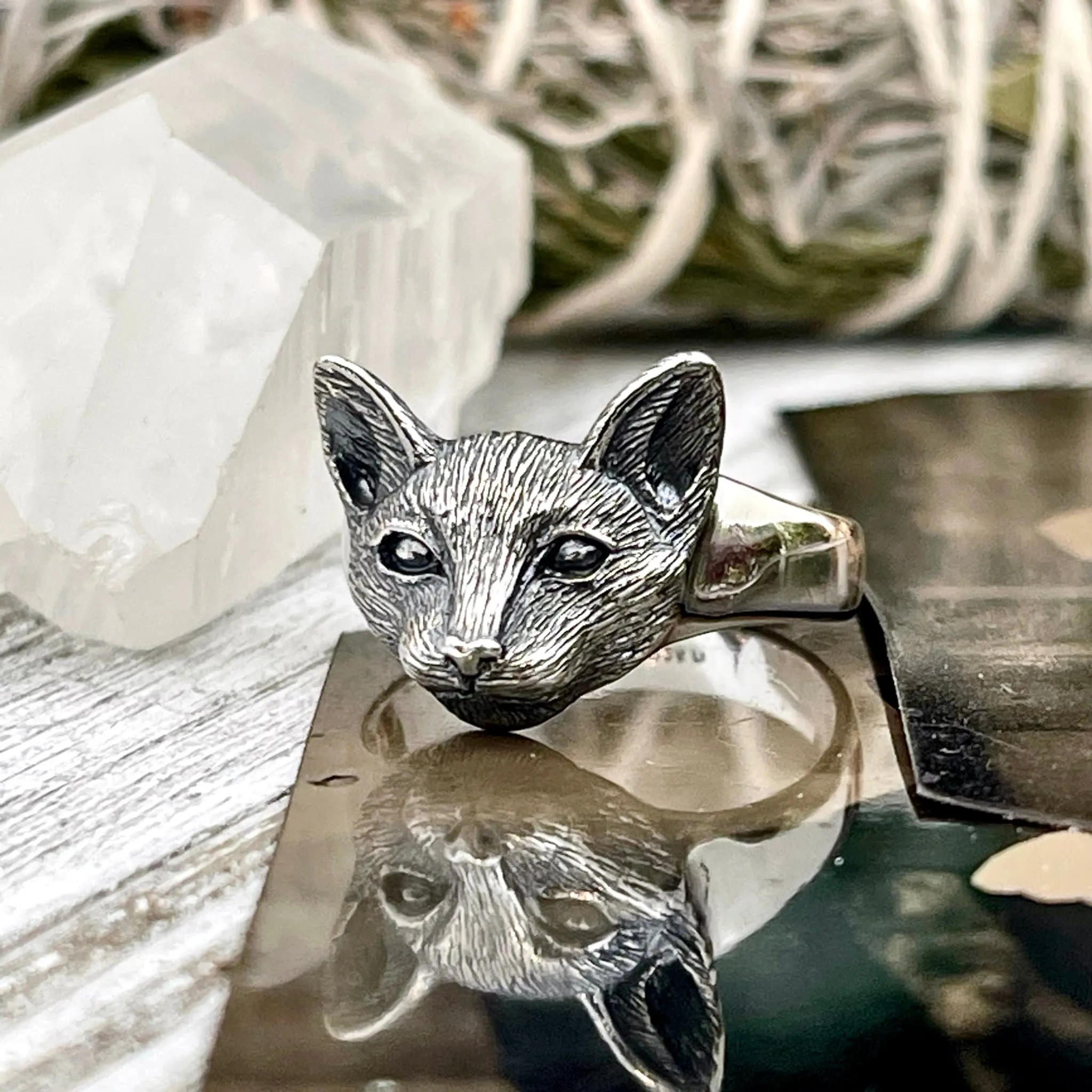 Tiny Talisman Cat Ring in Sterling Silver / Size 7 8 9